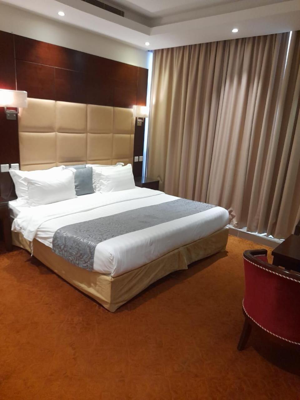 Arjan Suits Appart hôtel *